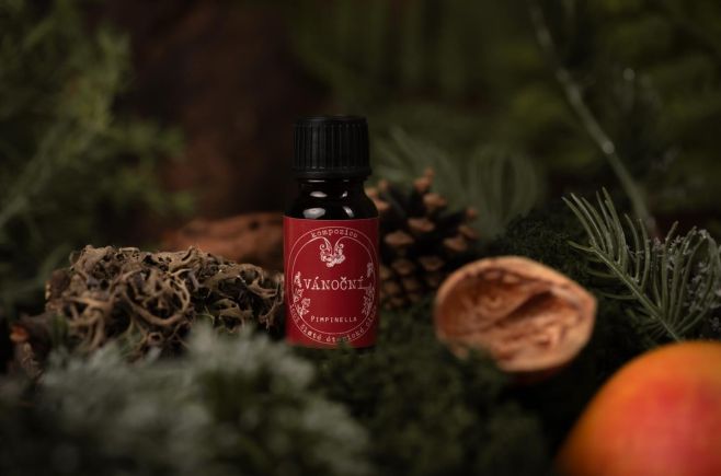 Vůně, esence a vykuřování patří k temnému období roku jako hvězdy k nebesům, vždy tomu tak bylo, že se po čas nejtemnější...